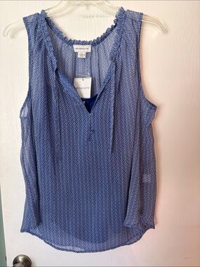 Liz Claiborne Blue Printed Tie-Neck Sleeveless Blouse